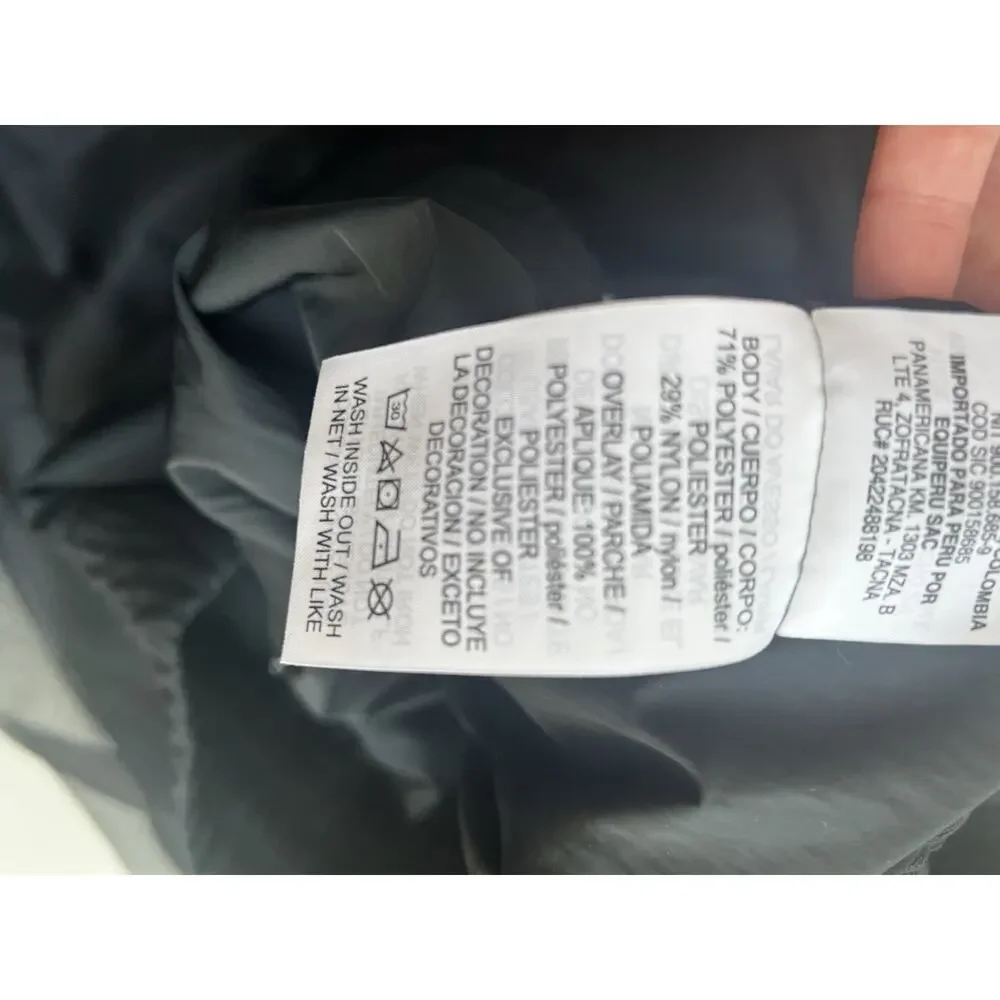 Nike waist 18”